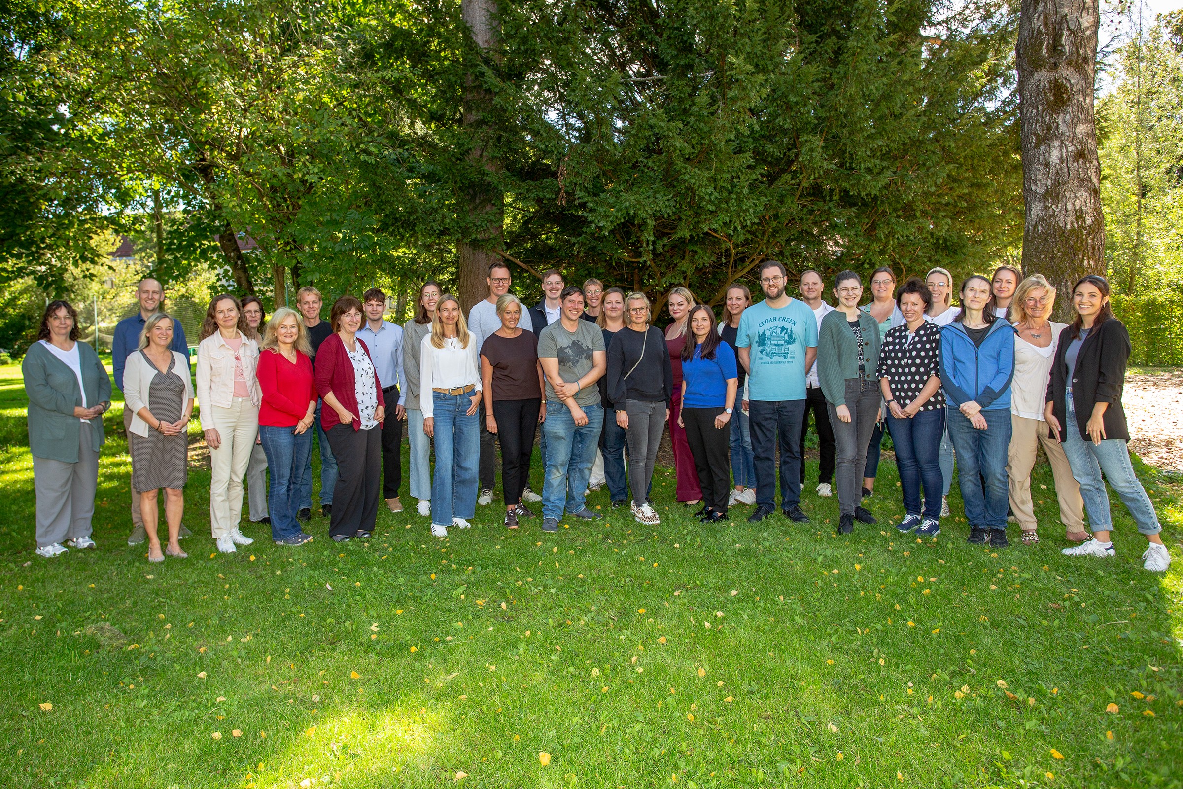 2025-09-15 Lehrer Gruppenfoto 013-2400x1600px